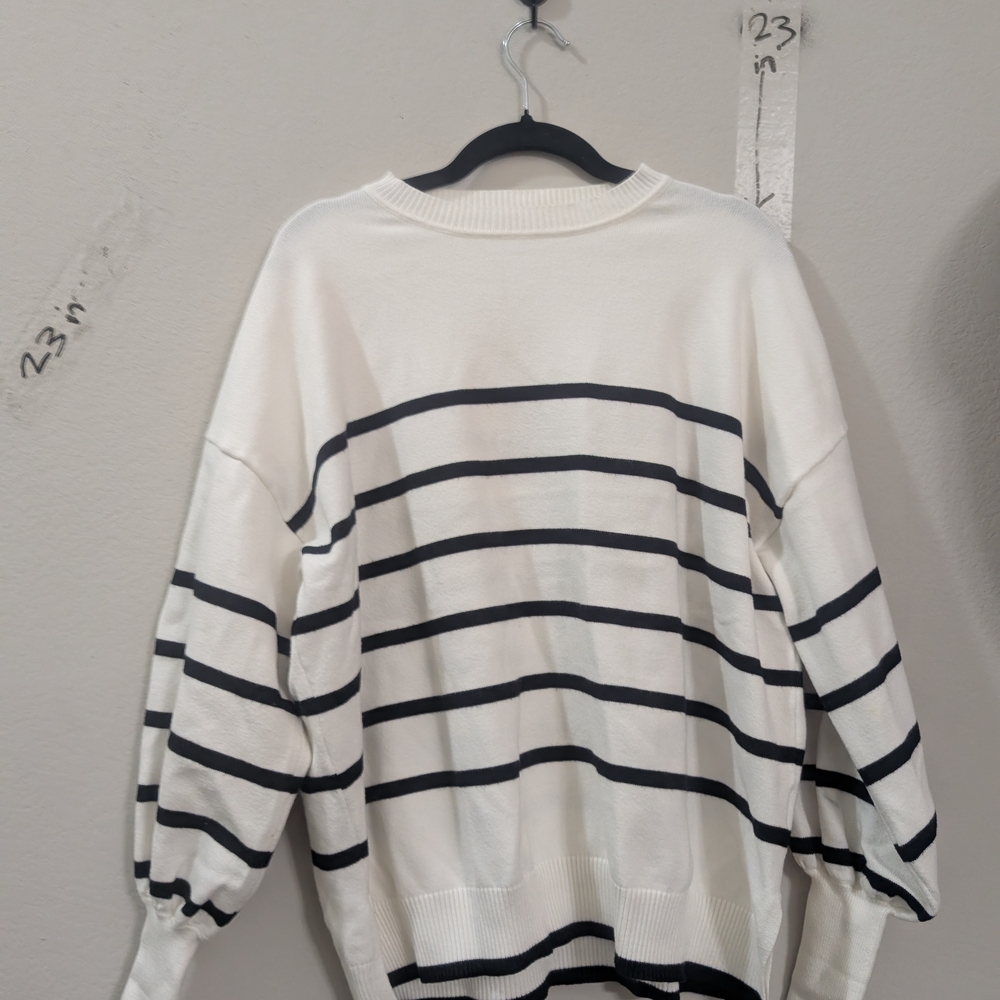 Vine & Love Soft Cream Sweater